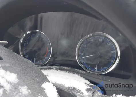 2018 Toyota Corolla Le z USA, uszkodzony, nr VIN 2T1BURHE5JC112625